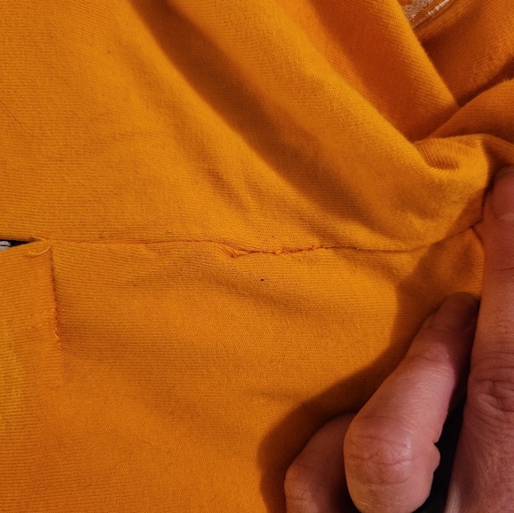 Gold Vans Crop Tee - Picture 5 of 6